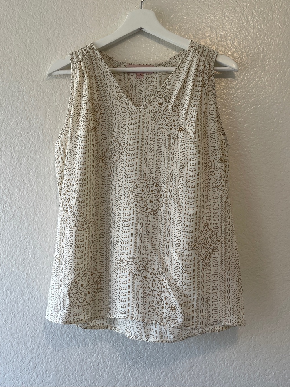 Philosophy Cream Printed Sleeveless V-Neck Top